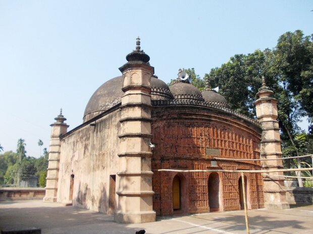 مسجدی با بیش از پنج قرن قدمت در بنگلادش