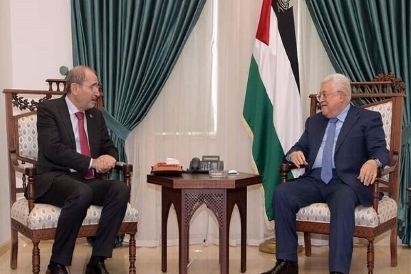 وزیر خارجه اردن نامه «عبدالله دوم» را به «محمود عباس» تحویل داد