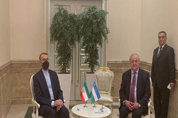 Iranian, Uzbek FMs agree on Tehran-Tashkent coop. roadmap