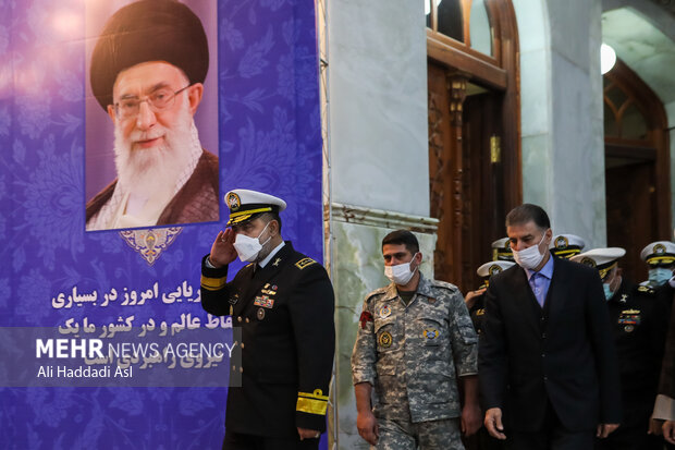 Army naval forces renew allegiance to Imam Khomeini