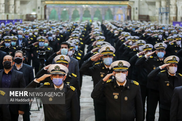 Army naval forces renew allegiance to Imam Khomeini