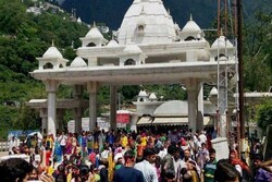 At least 35 dead in India temple collapse