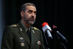 Iran’s defense min. congratulates counterparts on Christmas