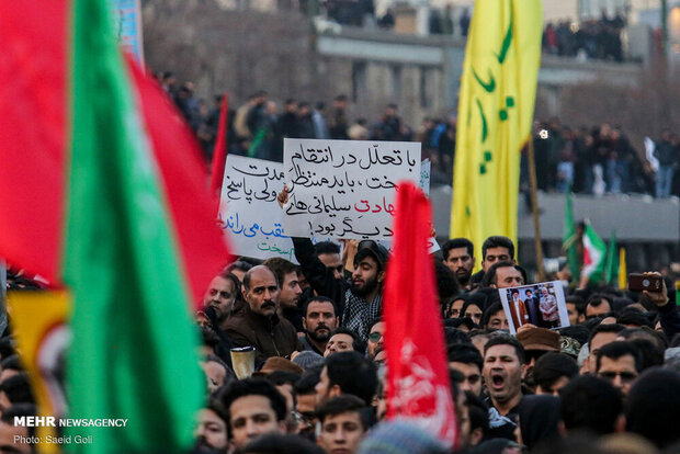 تشییع پیکر شهید سپهبد قاسم سلیمانی در مشهد مقدس