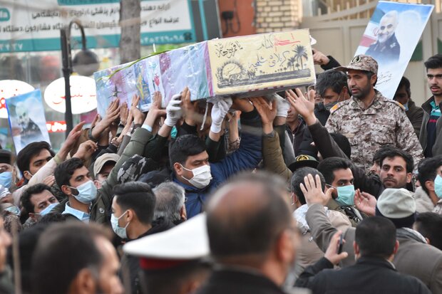 پیکر مطهر شهید گمنام در سیریک تشییع شد
