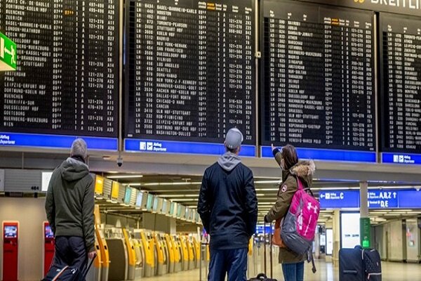 US airport chaos continue as more than 2600 flights cancelled