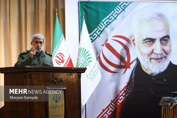 İran'dan General Süleymani suikastının faillerine sert uyarı