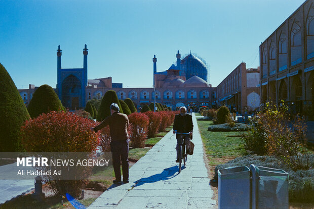 İsfahan'daki Nakş-i Cihan Meydanı