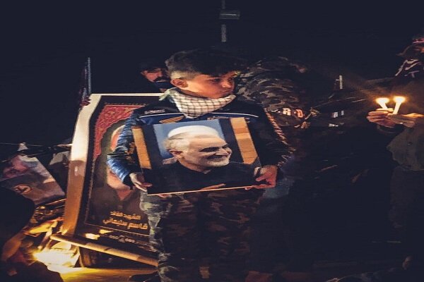 جمهور المقاومة يتوافد الى مكان الجريمة الأمريكية على طريق مطار بغداد + صور