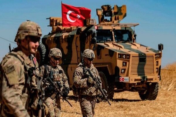 پایگاه نظامی ترکیه در شمال عراق هدف حملات راکتی قرار گرفت