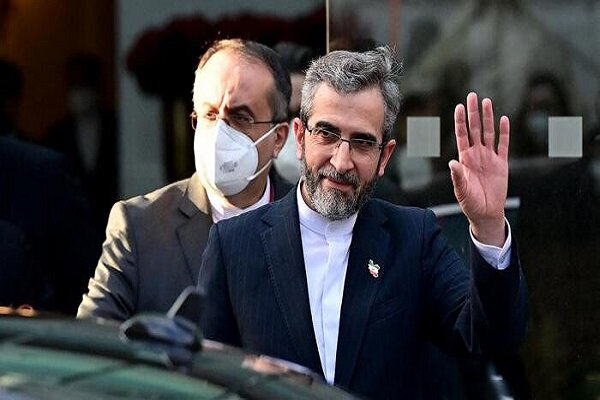 كبير المفاوضين الايرانيين يتجة إلى فندق "كوبورغ"