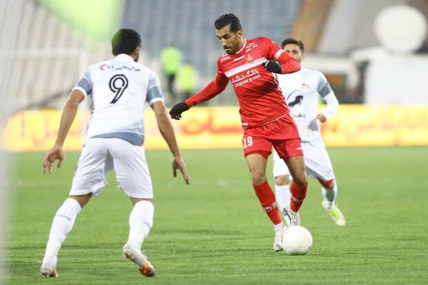 خطر عبور تراکتور از روی پرسپولیس / جنگ سرخ در «آزادی» بدون تماشاگر