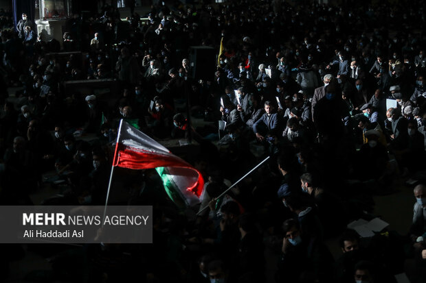 مراسم دومین سالگرد شهادت سردار سلیمانی با حضور پر شور مردم در مصلی تهران برگزار شد