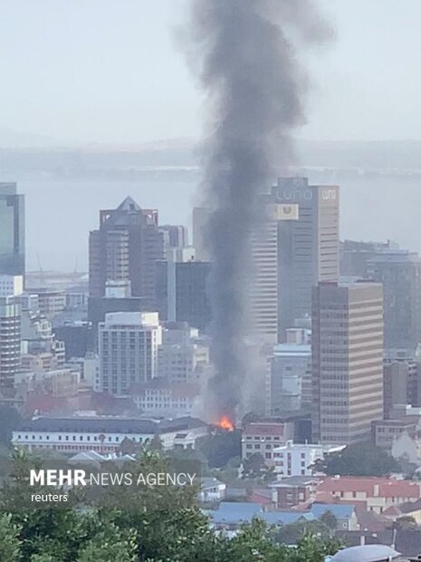 آتش سوزی در پارلمان آفریقای جنوبی