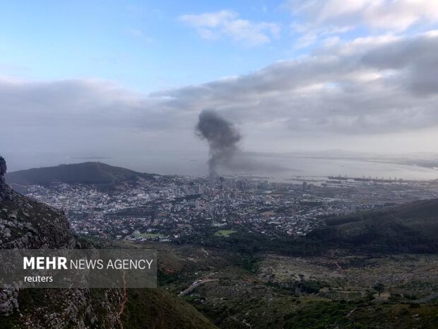 آتش سوزی در پارلمان آفریقای جنوبی
