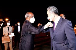 وزیرخارجه چین در اریتره با هرگونه مداخله خارجی مخالفت کرد