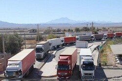 تردد ۷۸ هزار دستگاه ناوگان ترانزیتی از پایانه های مرزی آذربایجان