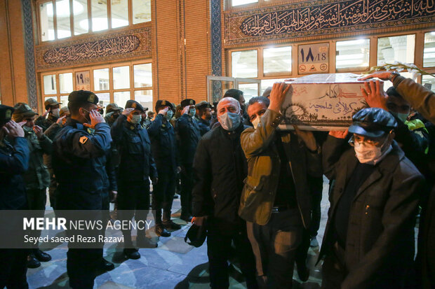 وداع با پیکر‌های مطهر ۱۵۰ شهید گمنام دوران هشت سال دفاع مقدس در مصلای تهران