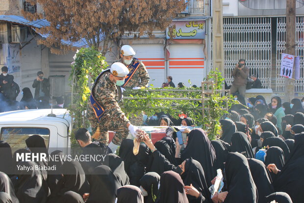 مراسم تشییع شهدای گمنام در کرمانشاه