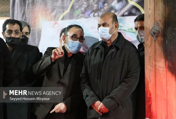 تدفین پیکر شهدای گمنام با حضور وزیر راه در مشهد