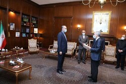 New Algerian envoy submits credentials to Iran FM