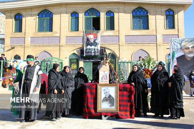 مراسم سالگرد شهادت حاج قاسم در کوهرنگ به رسم بختیاری