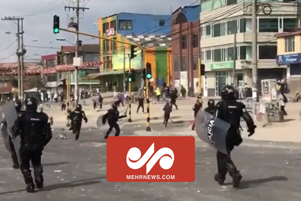 اعتراضات خشونت آمیز در کلمبیا بخاطر افزایش نرخ کرایه اتوبوس 