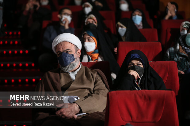  حجت الاسلام حمید رسائی در مراسم افتتاحیه دوازدهمین جشنواره فیلم «عمار» حضور دارد