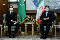 İran ve Türkmenistan cumhurbaşkanı yardımcıları görüştü