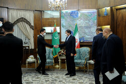 Meeting between Iran, Turkmenistan VPs