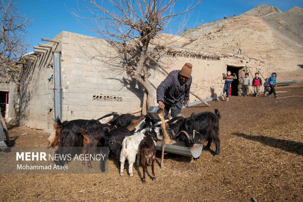 مردم محروم روستاهای مراوه تپه چشم انتظار مسئولین