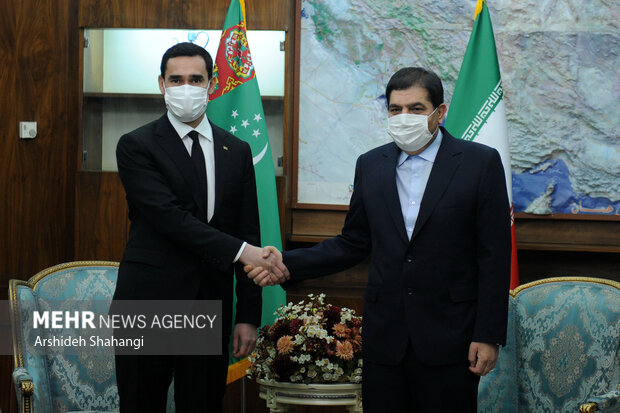 سردار بردی محمداف معاون رئیس جمهور ترکمنستان و محمد مخبر معاون اول رئیس جمهور ایران دیدار کردند