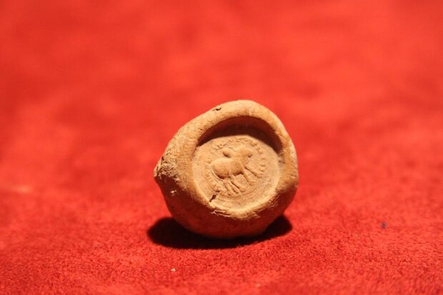 کشف مُهر سنگی با نقش خرگوش در جلگه مازندران