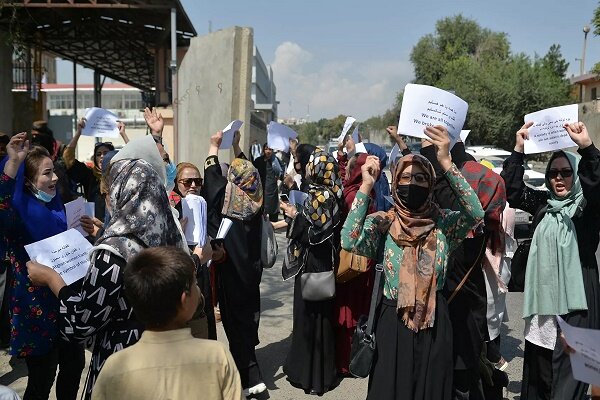 مواجهة جديدة بين النساء و"طالبان" في كابل