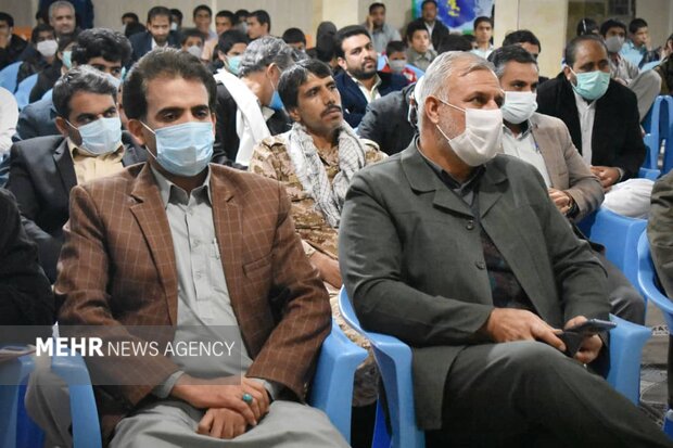 برگزاری مراسم شب شعر مقاومت با حضور اهالی فرهنگ و ادب در مهرستان