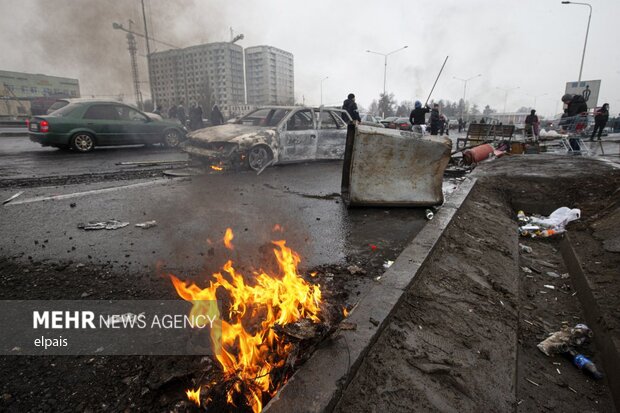 Kazakistan'daki protestolardan fotoğraflar