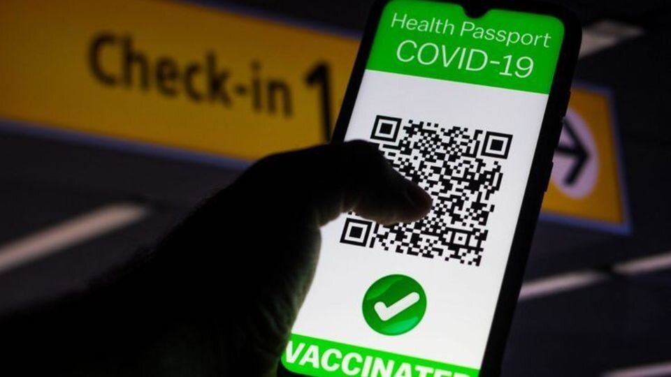 ماجرای کارت واکسن ۵۰۰ هزار تومانی/ واکنش وزارت بهداشت