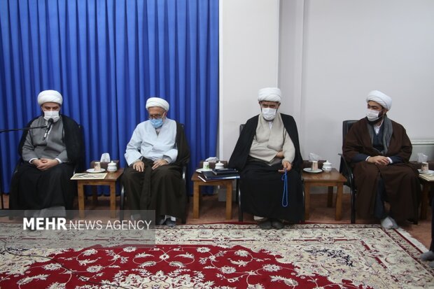 دیدار حجت الاسلام قمی با آیت الله لائینی