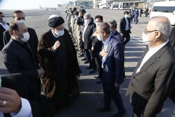 Raeisi arrives in Hormozgan