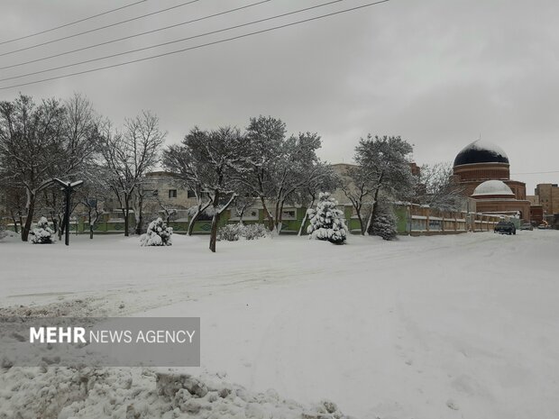 ۳۰ سانتی متر برف در ارتفاعات «بطاهرکلا» بارید