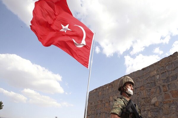 یک پایگاه نظامی ترکیه در شمال عراق هدف حمله موشکی قرار گرفت