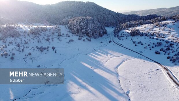 مناظر زیبای زمستانی در دریاچه آبانت