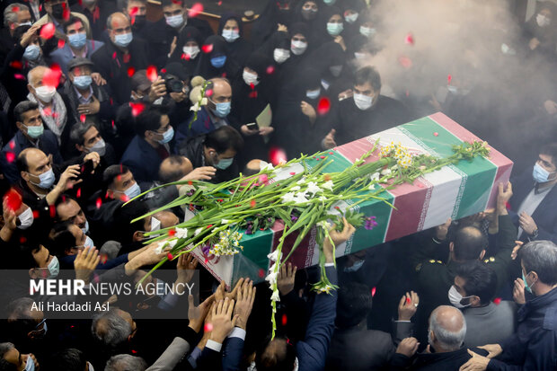 Bodies of 2 Holy Defense martyrs buried in interior ministry
