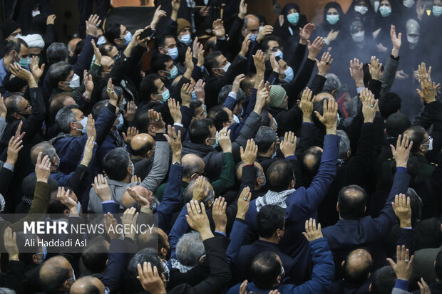 Bodies of 2 Holy Defense martyrs buried in interior ministry
