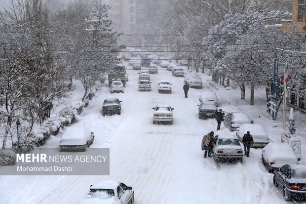 24 استان کشور متأثر از برف، کولاک و آبگرفتگی