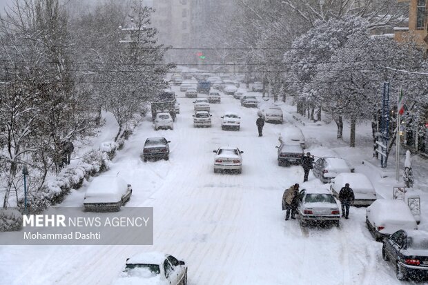 Heavy snow, blizzard in Ardabil prov.
