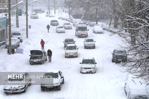 Heavy snow, blizzard in Ardabil prov.
