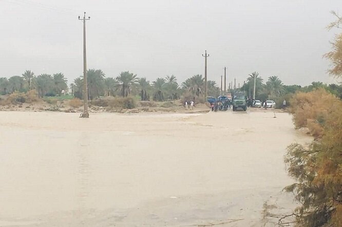 سه نفر در سیلاب کرمان مفقود شدند/ آغاز طوفان شن در مناطق سیل زده