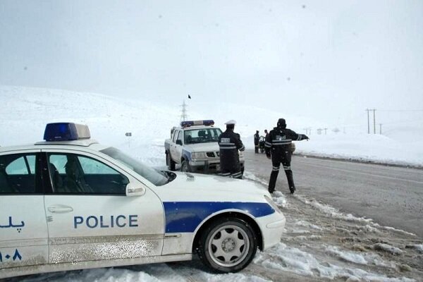 برف و کولاک ۵ محور استان کرمانشاه را مسدود کرد