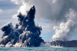 Tonga calls for urgent aid after volcanic eruption, tsunami